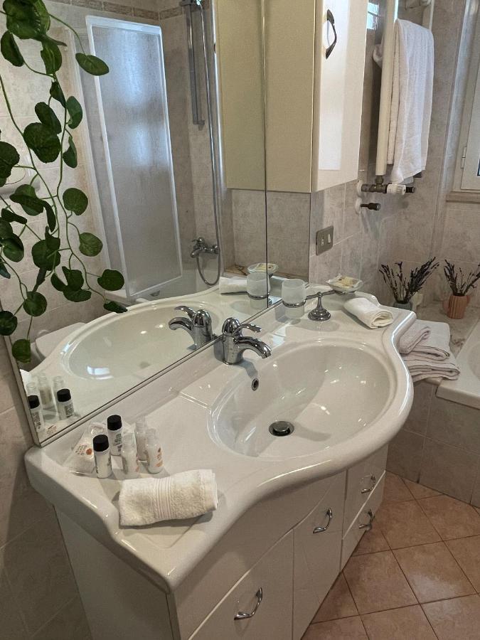 ナポリRenza House Chiaiaアパートメント エクステリア 写真