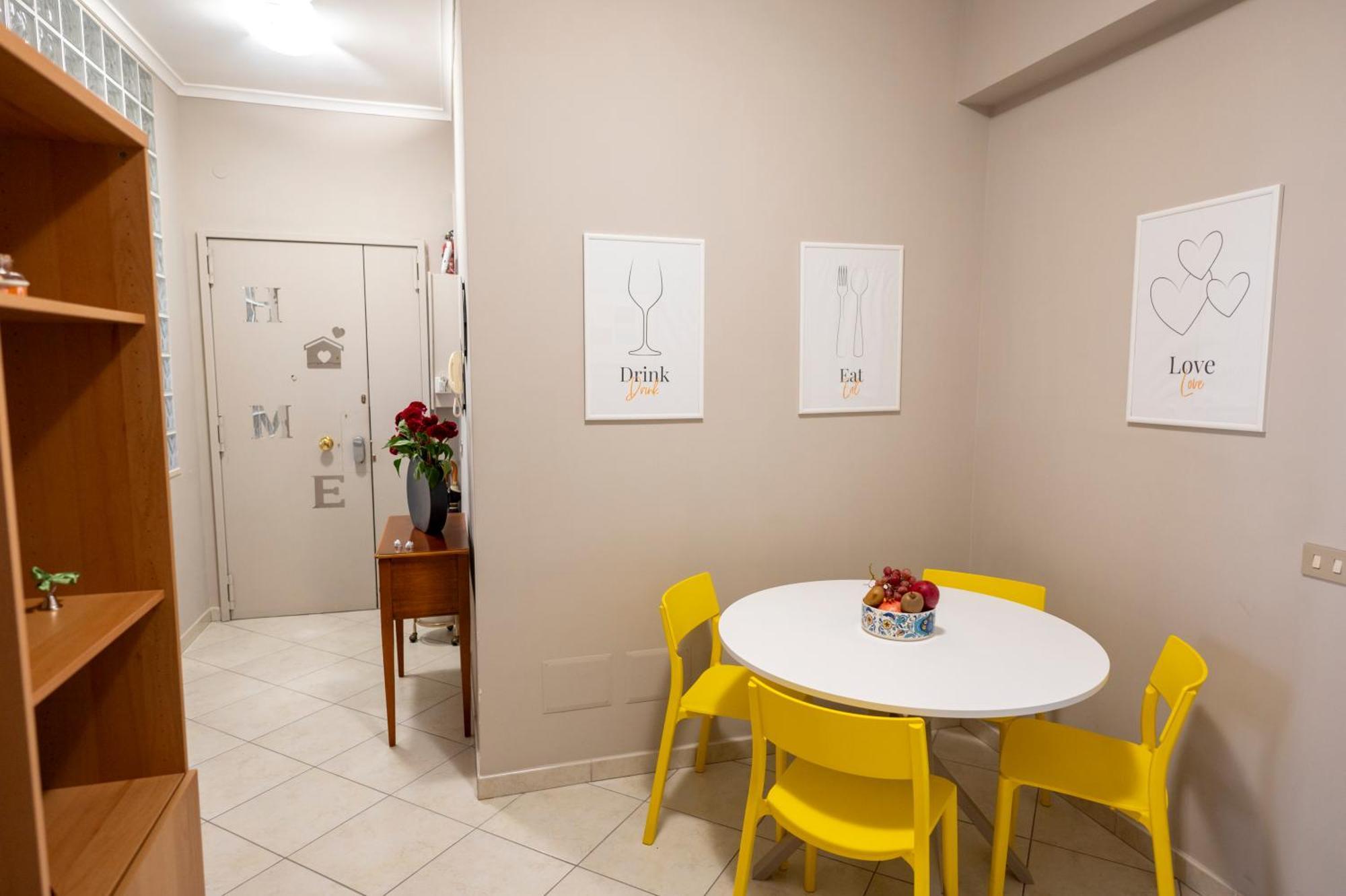 ナポリRenza House Chiaiaアパートメント エクステリア 写真